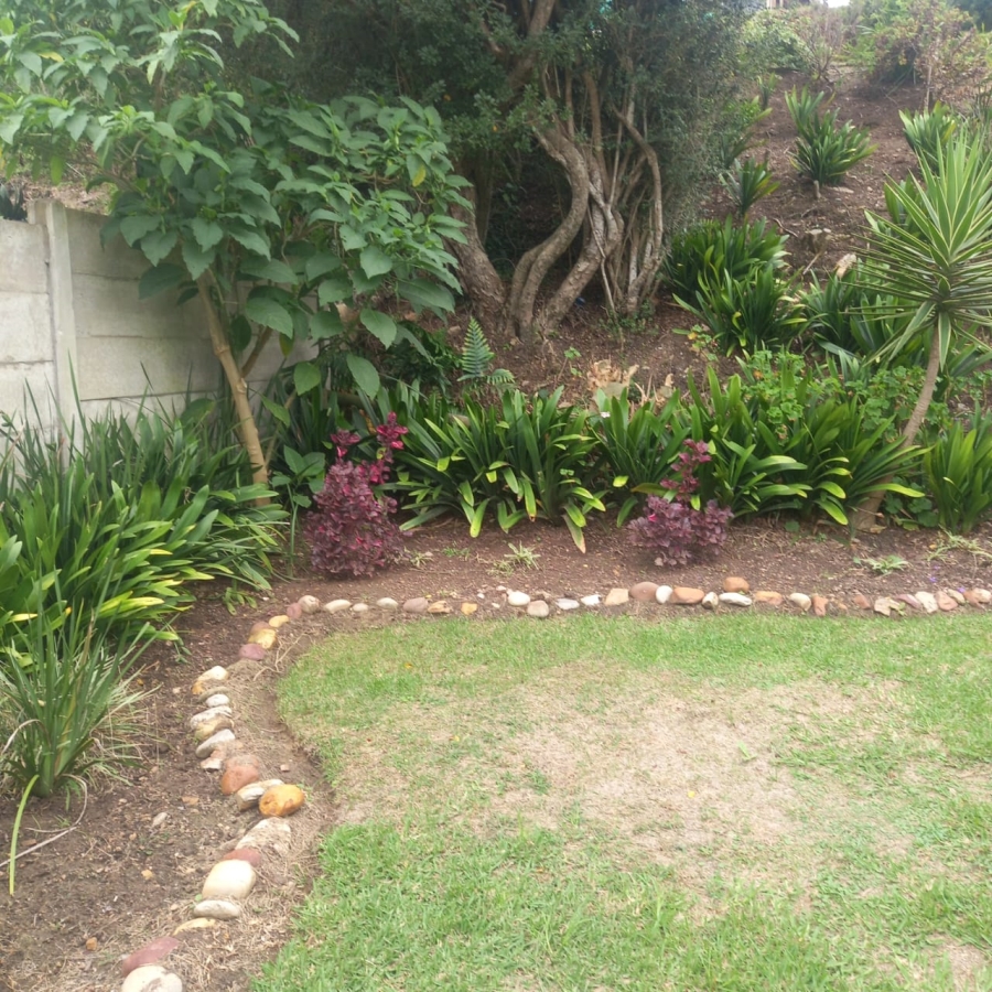 2 Bedroom Property for Sale in Grootbrakhoogte Western Cape